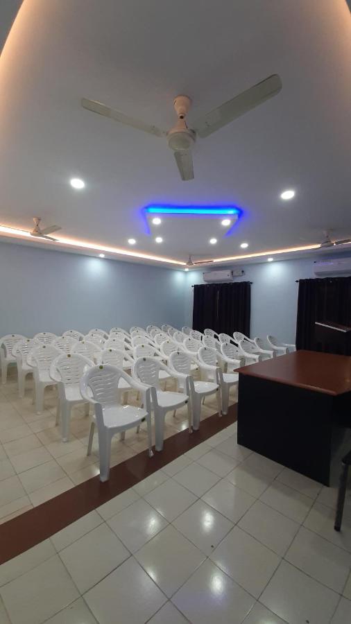 Madaparambil Residency Alwaye Luaran gambar
