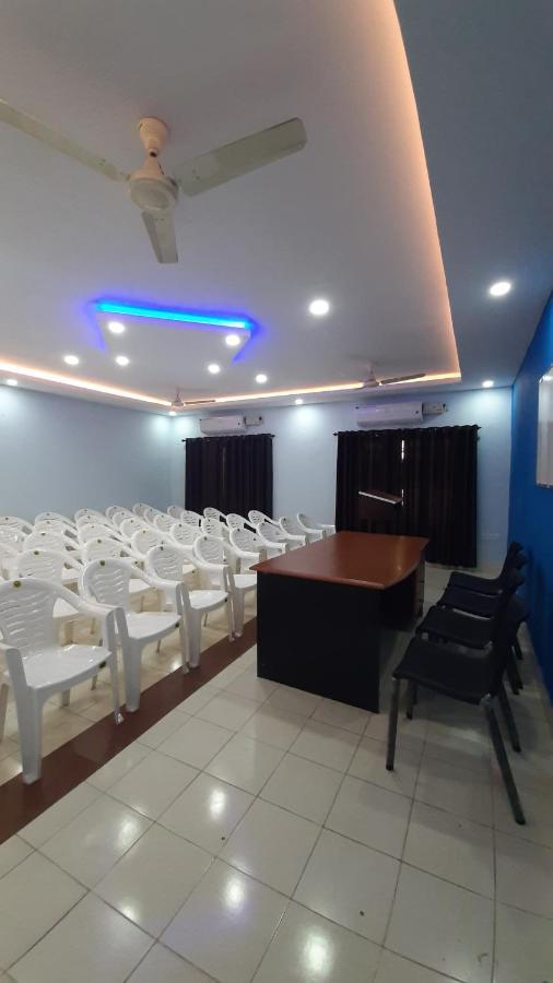 Madaparambil Residency Alwaye Luaran gambar