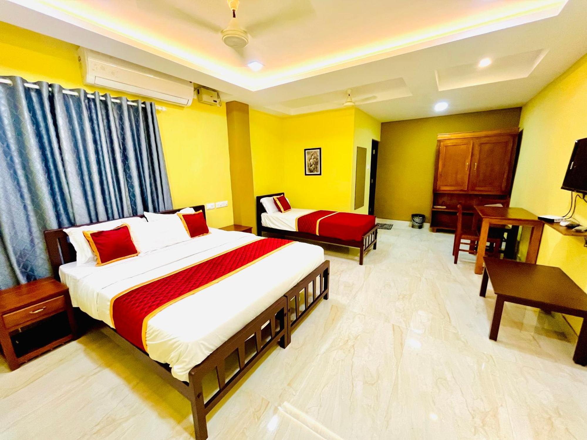 Madaparambil Residency Alwaye Luaran gambar