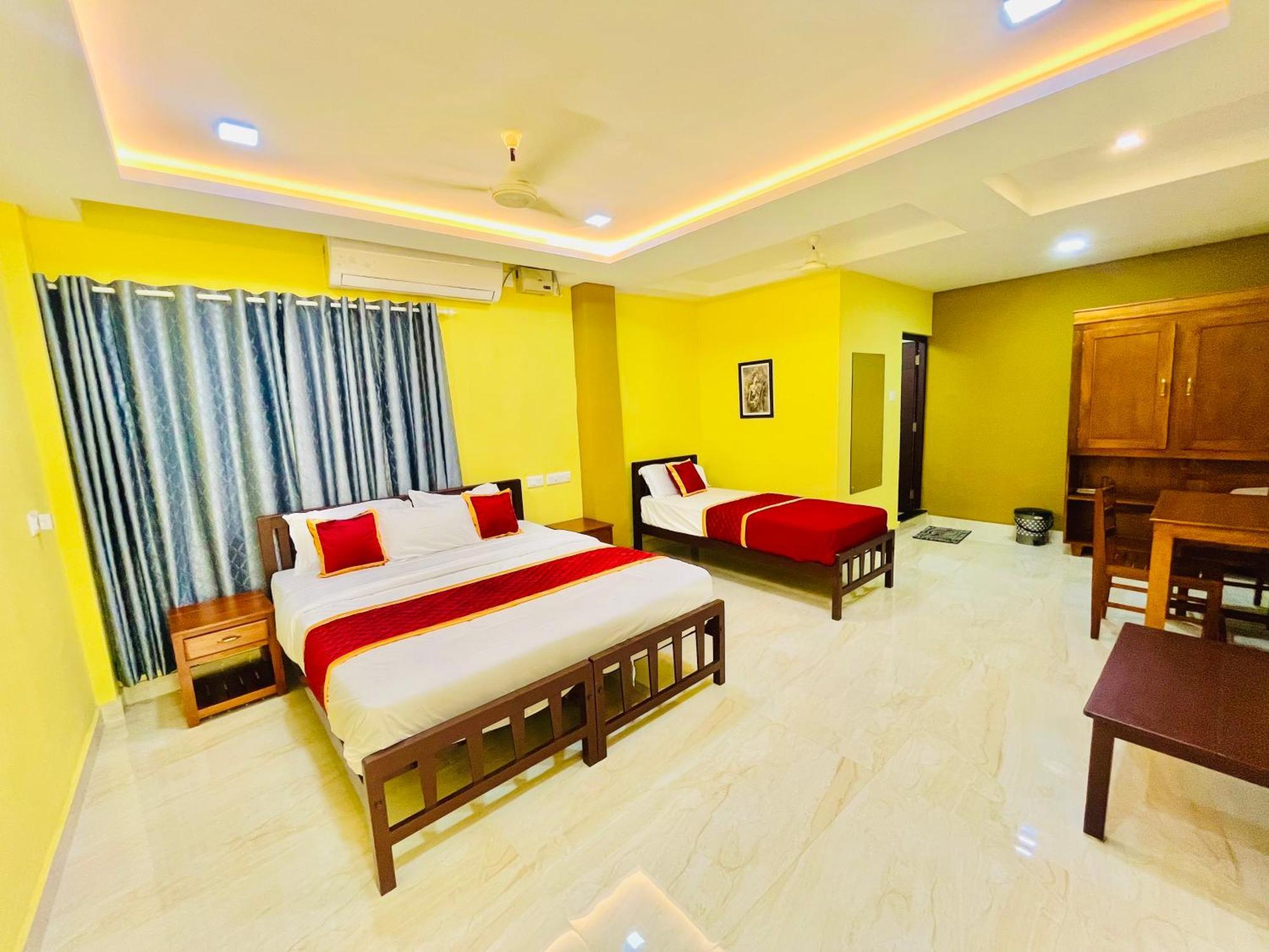 Madaparambil Residency Alwaye Luaran gambar